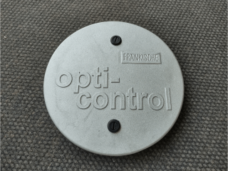 Hliníkový poklop DN 315 s aretací pro drenážní revizní šachty Basic-Control a Opti-Control FRÄNKISCHE